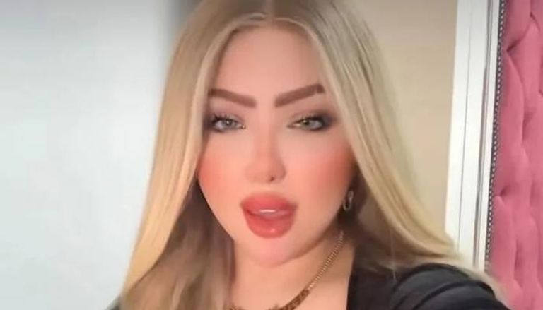 الراقصة بوسي