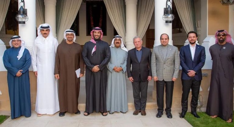 الشيخ محمد بن زايد آل نهيان لدى وصوله إلى السعودية