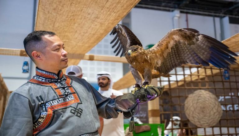 معرض أبوظبي للصيد والفروسية اليوم الخامس معرض أبوظبي للصيد والفروسية اليوم الخامس