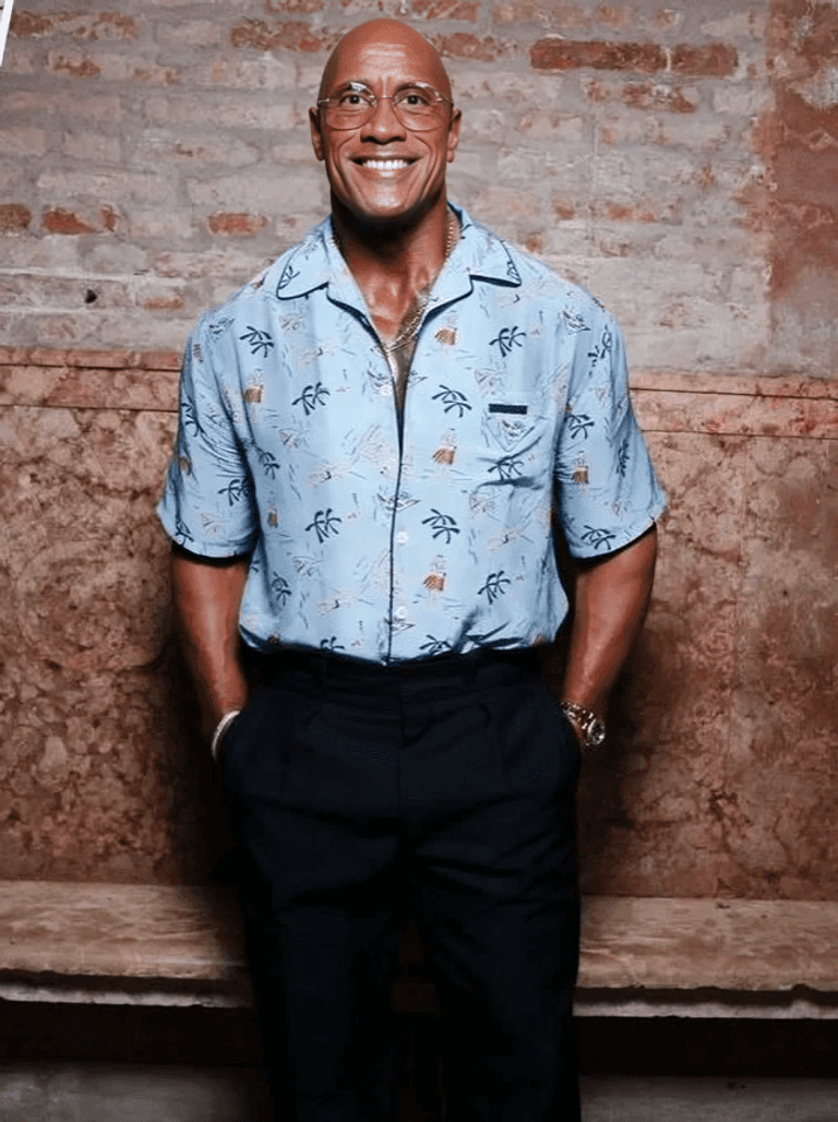 المصارع والممثل العالمي دوين دوغلاس جونسون