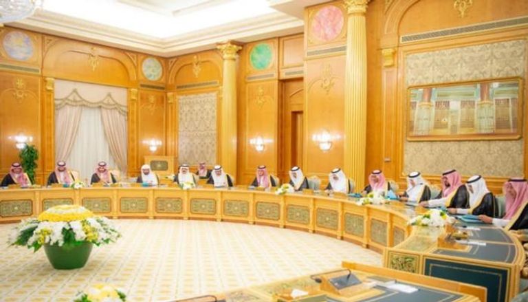 مجلس الوزراء يوافق على قواعد تحديد درجات إركاب الموظفين في السعودية