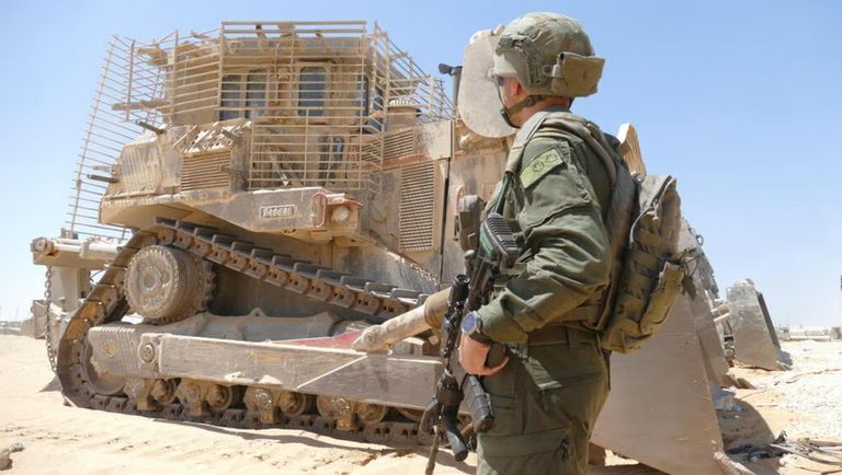 دبابات إسرائيلية