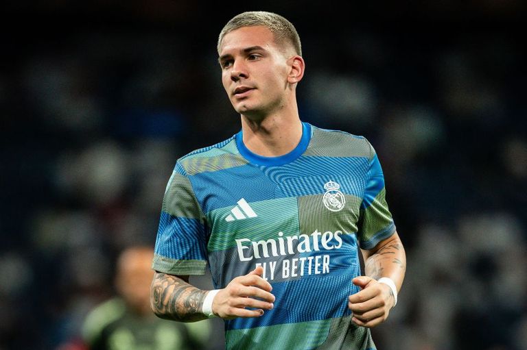 فرانكو ماستانتونو لامين يامال وصديقته نيكي نيكول