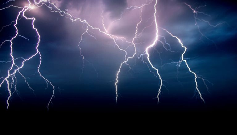 فرنسا في حالة تأهب برتقالي بسبب عواصف عنيفة فرنسا في حالة تأهب برتقالي بسبب عواصف عنيفة