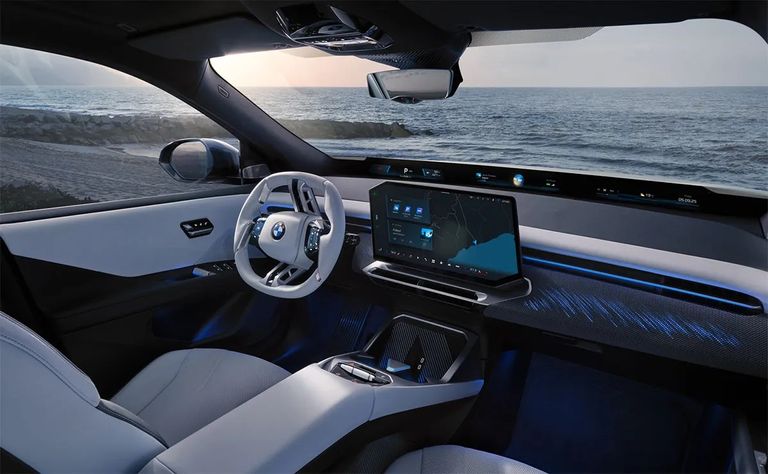 السيارة BMW iX3