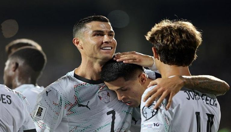 رونالدو وفيليكس وكانسيلو مع البرتغال