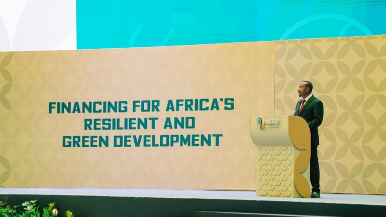 شعار القمة الأفريقية الثانية للمناخ في أديس أبابا