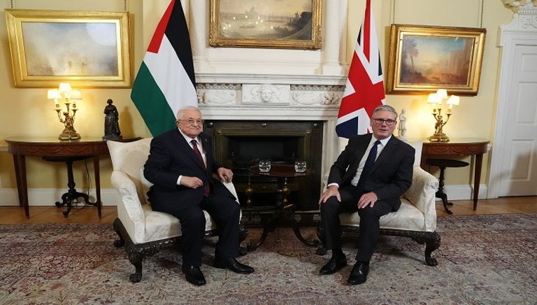 عباس وستارمر 