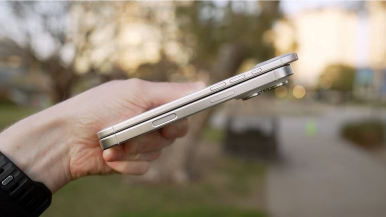 مواصفات iPhone 17 Air الخفيف هاتف iPhone 17 Air