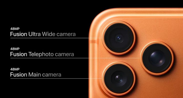 هاتف آيفون 17