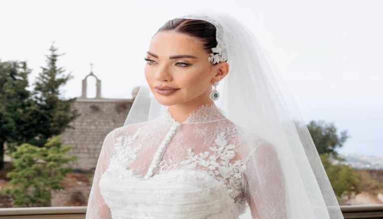 تفاصيل زواج النجمة اللبنانية داليدا خليل