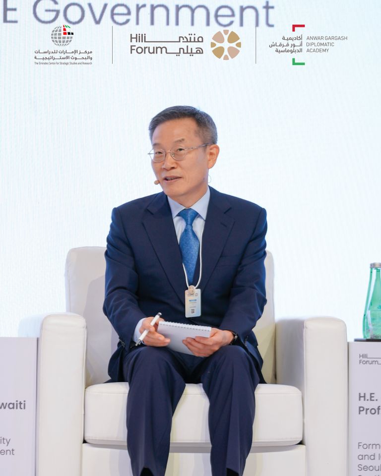 المتحدثون في جلسة منتدى هيلي