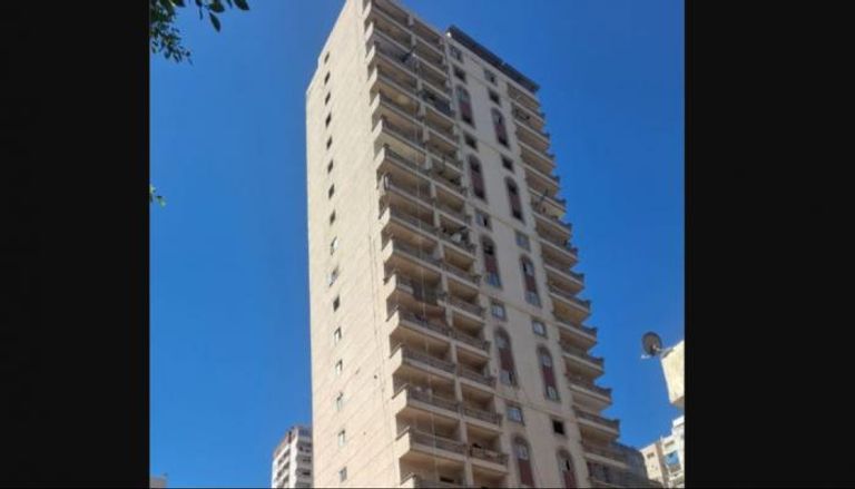 عقار الإسكندرية المائل