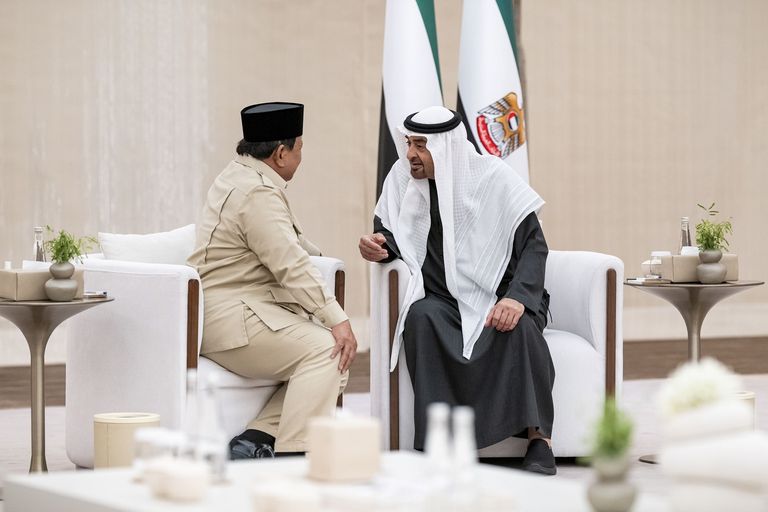 الشيخ محمد بن زايد آل نهيان وبرابوو سوبيانتو - وام