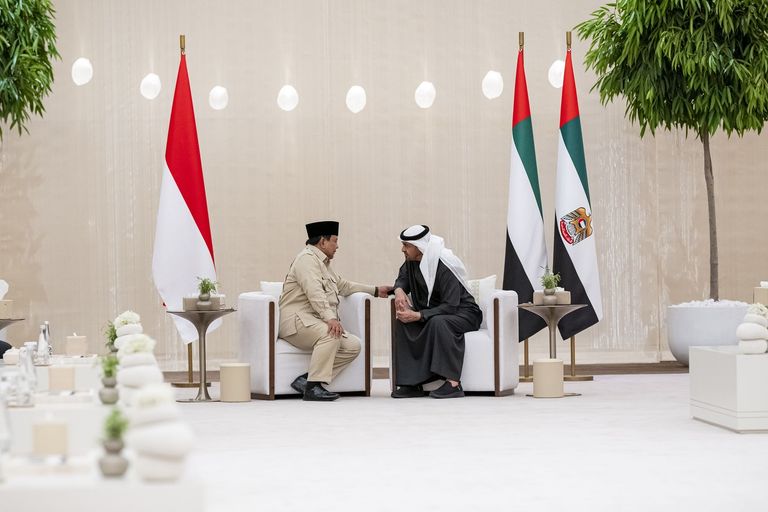 الشيخ محمد بن زايد آل نهيان وبرابوو سوبيانتو - وام