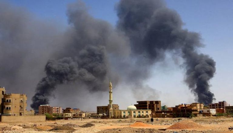 آثار اشتباكات في السودان