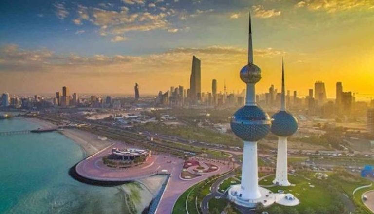 كل ما تود معرفته عن تأشيرة الزيارة العائلية إلى الكويت 2025