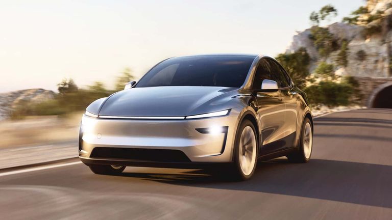 أفضل السيارات الكهربائية SUV للعائلات 2025