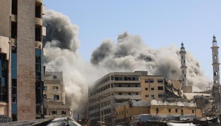 قصف منازل في مدينة غزة