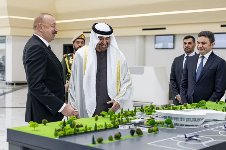 الشيخ محمد بن زايد آل نهيان مع رئيس أذربيجان