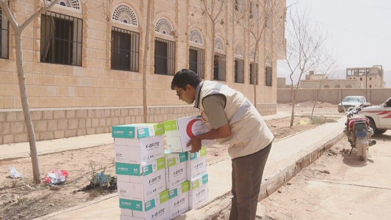 الإمارات تدعم التعليم في شبوة اليمنية الإمارات تدعم التعليم في شبوة اليمنية