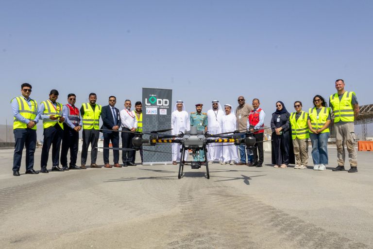 أول شحن جوي بطائرة مسيرة من مطار مدني إلى منصة بحرية