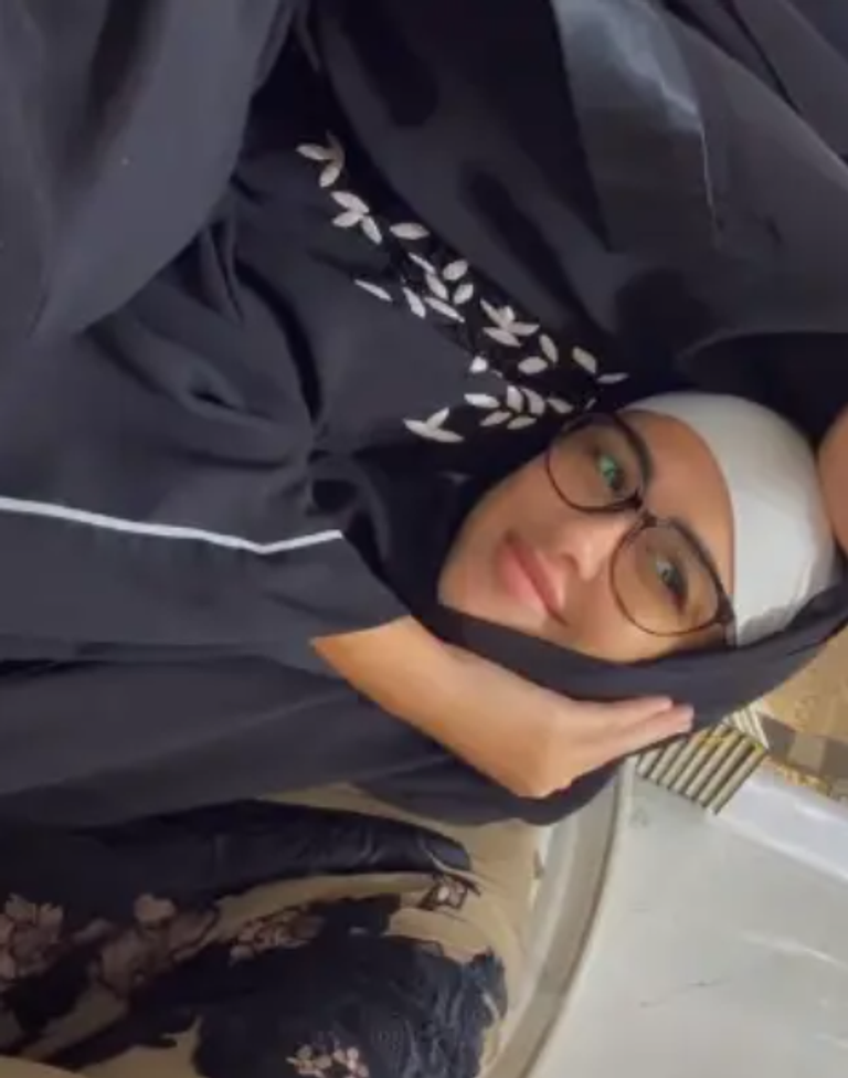 ياسمين عبدالعزيز 
