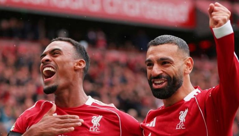 محمد صلاح وريان غرافينبيرخ