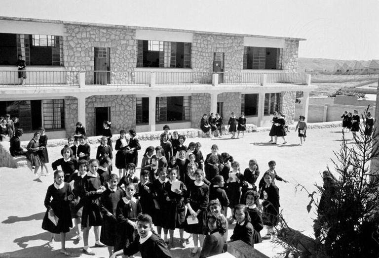 مؤتمر سان فرانسيسكو حيث اجتمعت ممثلو 50 دولة لوضع ميثاق الأمم المتحدة.
