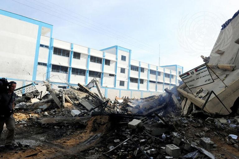 مؤتمر سان فرانسيسكو حيث اجتمعت ممثلو 50 دولة لوضع ميثاق الأمم المتحدة.