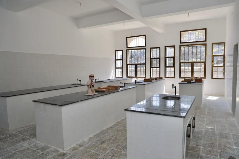 الدعم الإماراتي للتعليم في اليمن