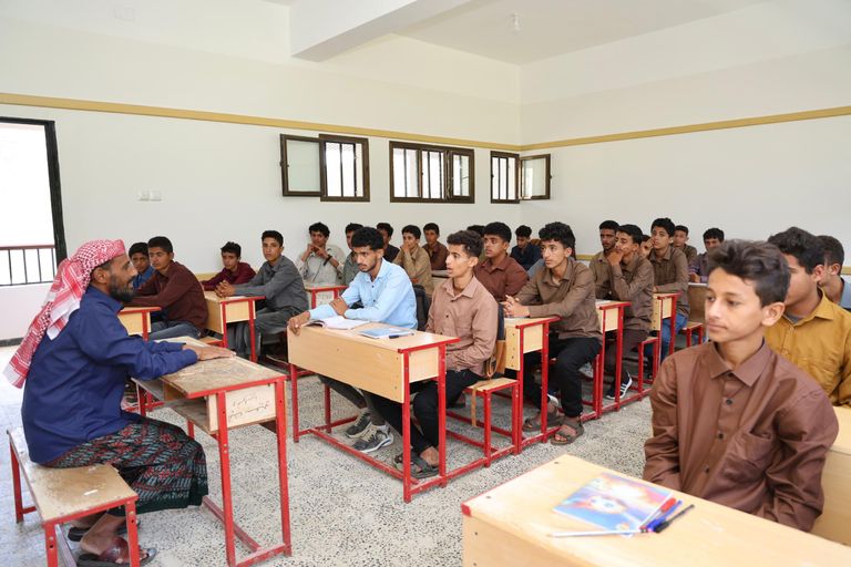 الدعم الإماراتي للتعليم في اليمن