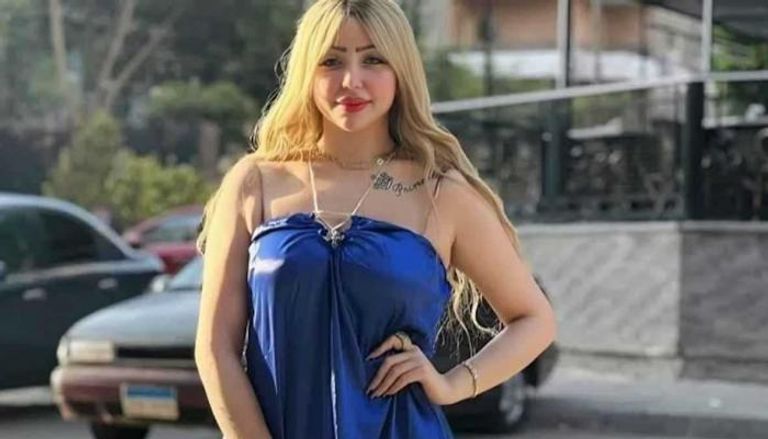 الراقصة بوسي