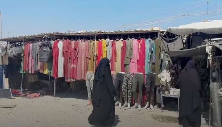 مخيم الهول المحتجز فيه عائلات عناصر داعش