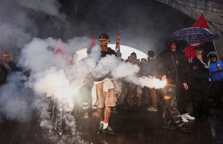 إضراب عمال الموانئ في جنوة احتجاجًا على حرب إسرائيل في غزة