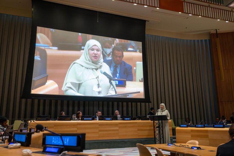 سناء سهيل وزيرة الأسرة في دولة الإمارات