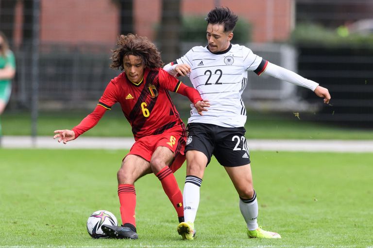 علي معمر علي معمر نجم منتخب المغرب للشباب