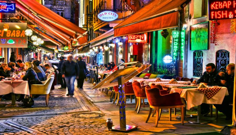 مطاعم تركية تواجه ثغرة قانونية مطاعم تركية تواجه ثغرة قانونية