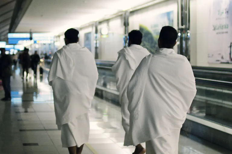 خطوات التسجيل للحج في الإمارات 2026 عبر المنصات الرقمية الكعبة المشرفة