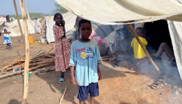 نازحون سودانيون فارون من المعارك