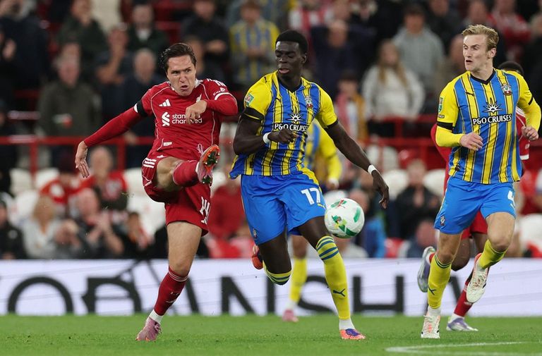 كييزا لاعب ليفربول فريق ليفربول