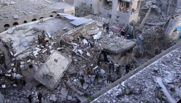 منزل قيادي حوثي دمرته غارة إسرائيلية