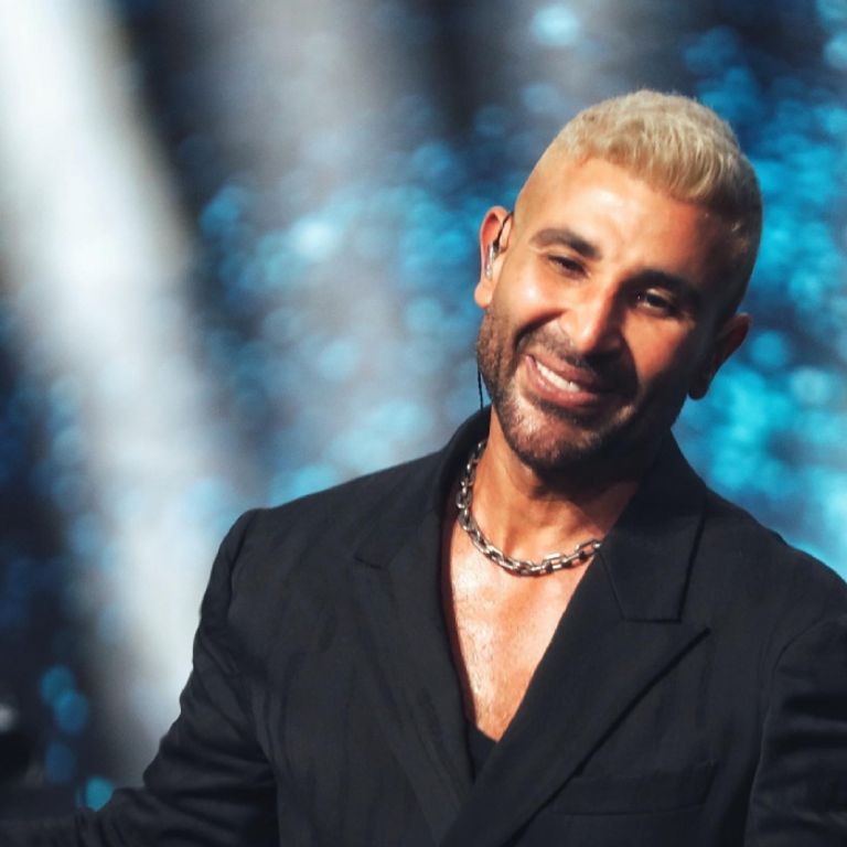 أحمد سعد يروج لأغنيته الجديدة الدنيا يومين أحمد سعد يروج لأغنيته الجديدة الدنيا يومين