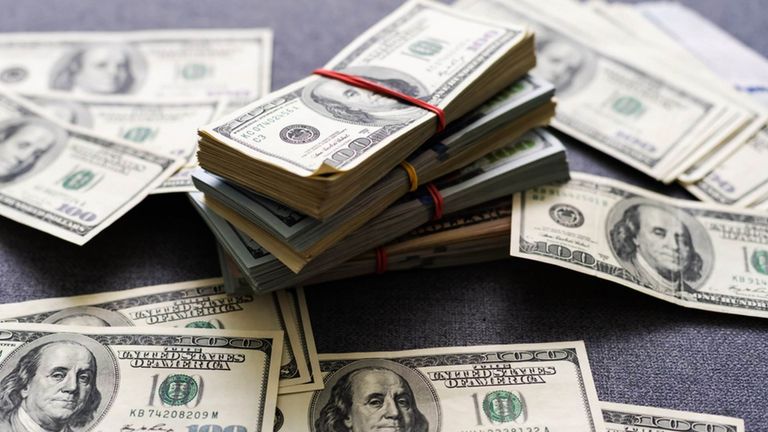 الدولار الأمريكي - صورة أرشيفية