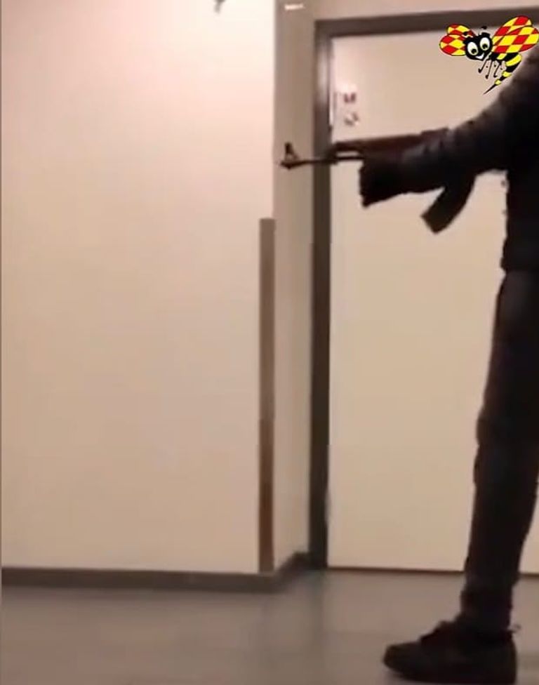 مراهقات في قبضة العصابات