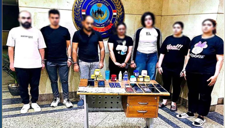 إدانة شاب انتحل صفة أنثى داخل ناد صحي بمصر