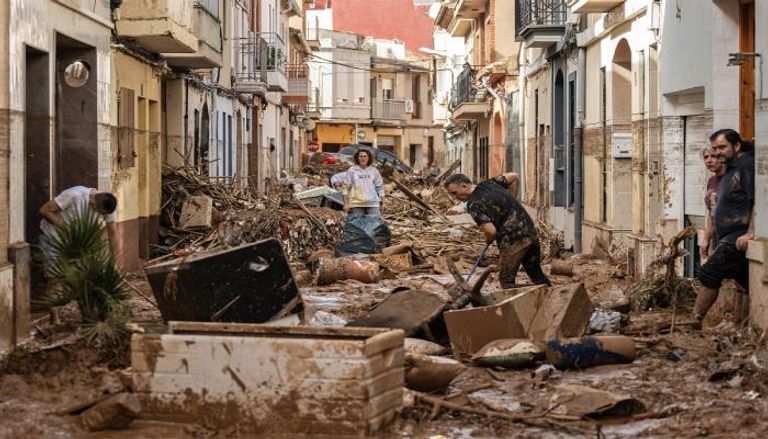 أمطار غزيرة تضرب شرق إسبانيا