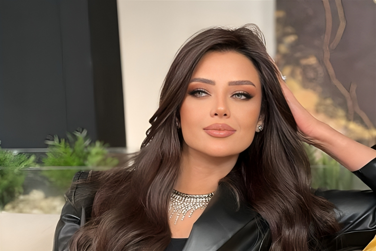 الإعلامية رضوى الشربيني