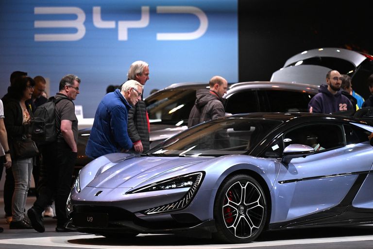 بي واي دي - أ ف ب