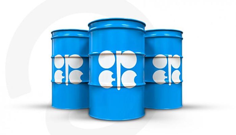براميل نفط خام تحمل شعار منظمة أوبك